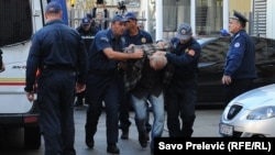 Hapšenje osumnjičenih za pokušaj "državnog udara" 16. oktobra 2016. godine.