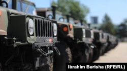 «Хамві» – високомобільні багатоцільові колісні автомобілі, які виробляє американська компанія AM General (фото: Косово, серпень 2020 року)