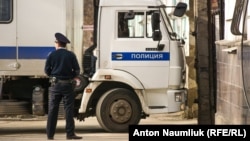 Співробітники ФСБ, МВС Росії і Росгвардії вранці 27 березня проводять обшуки в щонайменше 25 будинках кримських татар в анексованому Криму 