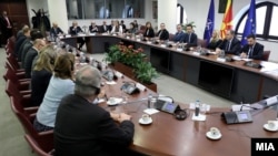 Министерот за надворешни работи и надворешна трговија, Тимчо Муцунски, на работен појадок со амбасадорите на земјите-членки на Европската унија.