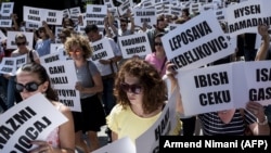 Sa protesta za rasvjetljavanje sudbine nestalih u Prištini, u avgustu 2018.