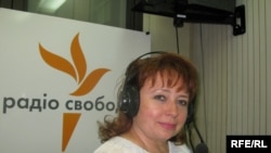 Ніна Карпачова у студії Радіо Свобода