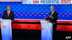 Prima dezbatere a candidaților la președinția SUA a avut loc joi seară (vineri, deja, în Moldova), la centrul CNN din Atlanta, în statul american Georgia. Biden (în dreapta) avea misiunea nedeclarată să arate că este capabil, la așa vârstă înaintată, să candideze din nou,