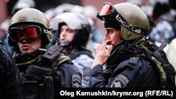Російські силовики в Сімферополі, ілюстраційне фото