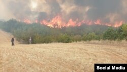 Пожар во село Војница.