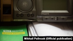 Два представники «Слуги народу» впіймані на «кнопкодавстві» в Раді 