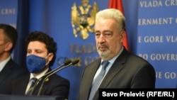 Premijer Crne Gore Zdravko Krivokapić (na fotografiji desno)je rekao da direktor ANB-a nije otkrio podatke dobijene od NATO-a, već da se radi o internom dokumentu Agencije