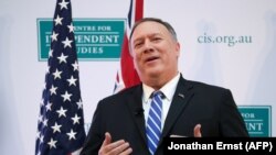 پومپئو می‌گوید که جلوگیری از صادرات نفت ایران مانع از دستیابی جمهوری اسلامی به درآمدهای کلان برای «راه‌اندازی کارزارهای ترور در نقاط مختلف جهان» شده است.