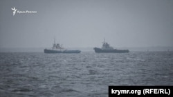 Український буксир «Яни Капу» біля порту Очакова