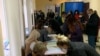 Люди патріотично орієнтовані спостерігають за Львовом, а проросійськи – за Кремлем – політолог 