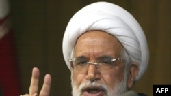 مهدی کروبی، دبیرکل حزب اعتماد ملی. 