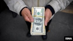 علوی:یادداشت‌ها و گفتارها بیانگر آرا و نظرات نویسندگان خود هستند و نه بازتاب دیدگاهی از سوی رادیو فردا.
