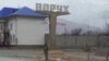 Кыргызско-таджикская граница. Именно строительство дороги в объезд анклава Ворух стало основной причиной конфликтов в этом году.