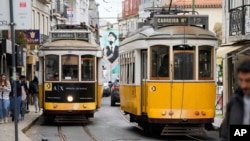 Tramvaiele din Lisabona s-au oprit în timpul penei de curent din 28 aprilie 2025 din Peninsula Iberică