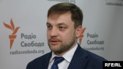 Денис Монастирський вказав на те, що закон наразі не передбачає відповідальності за образи на адресу поліцейських