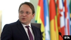 Еврокомесарот за проширување, Оливер Вархеји
