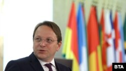 Еврокомесарот за проширување и соседска политика Оливер Вархеји