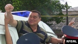  Рамазан Есергепов, главный редактор независимой газеты «Алма-Ата Инфо», в день оглашения приговора. Тараз, 8 августа 2009 года. 