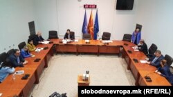Фотографија од сослушувањето на директорот на АНБ, Виктор Димовски пред собраниската комисија за надзор на работата на АНБ, 18 ноември 2022