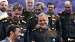 دیدار محمود احمدی‌نژاد با فرماندهان سپاه پاسداران در شهریور ۸۶
