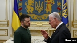 Specijalni izaslanik SAD-a za Ukrajinu i Rusiju Keith Kellogg i ukrajinski predsjednik Zelenski u Kijevu 20. februara.