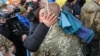 <p>«Дуже було боляче, коли я писала, що його день народження буде в полоні»: так дружина звільненого з полону оборонця Маріуполя каже під час великого обміну