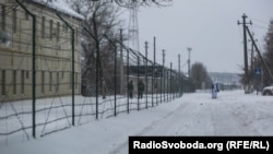 Українські прикордонники патрулюють кордон у селищі Мілове, початок січня 2019 року