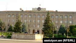 Главное правительственное здание в Степанакерте (архив)