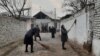 Андижон шаҳридаги “Соғлом турмуш” маҳалласидаги ҳашар пайти олинган сурат.