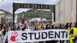 <p>Studenti u blokadi u centru Novog Pazara, 12. april 2025. 