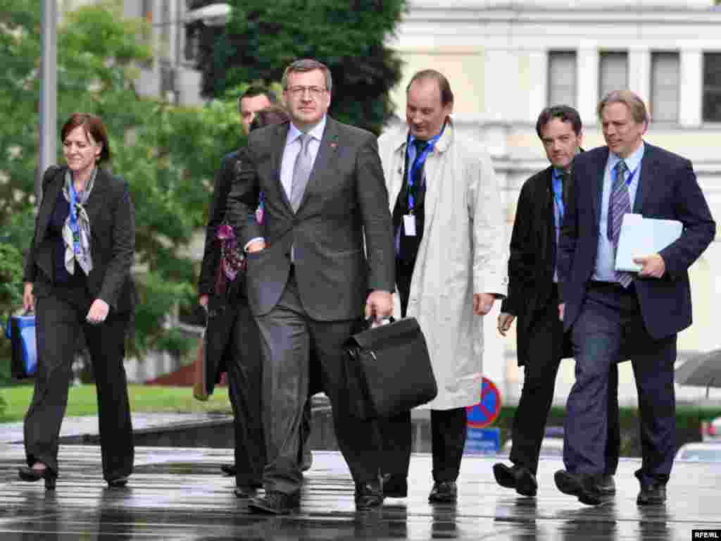Na samitu su učestvovale političke delegacije iz 48 zemalja. Okupili su se ministri vanjskih poslova država članica EU, visoki dužnosnici EU, SAD-a, Rusije, Turske, te međunarodnih organizacija. Foto: Midhat Poturović