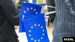 Zastavice EU, ilustrativna fotografija