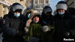 У Москві затримано чотирьох учасників акції, у Петербурзі – дев’ятьох