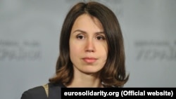 Напередодні Чорновол заявила, що її можуть узяти під варту після допиту в Державному бюро розслідувань
