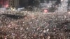 Protest u Beogradu 15. marta 2025. okupio je više stotina hiljada ljudi, a do incidenta je došlo tokom 15 minuta tišine za stradale u padu betonske nadstrešnice Železničke stanice u Novom Sadu 