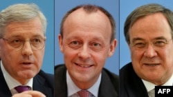 Norbert Roettgen (stânga), Friedrich Merz și Armin Laschet