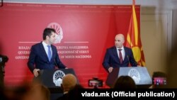 Прва средба на премиерот Димитар Ковачевски и премиерот Кирил Петков