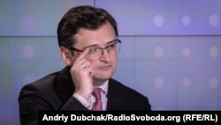 «Наразі громадяни України не зверталися до МЗС з проханнями евакуювати їх з Афганістану», – заявив Кулеба