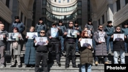 Акция протеста в поддержку армянских заключенных в Баку прошла перед зданием Министерства иностранных дел РА, 28 февраля 2025 г.