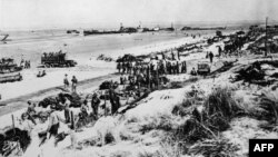 La 6 iunie 1944, aproape 160.000 de soldați americani și din alte câteva țări au debarcat pe plajele din nord-vestul Franței. Aproximativ 10.000 au murit în operațiunea care a schimbat cursul celui de-al Doilea Război Mondial.