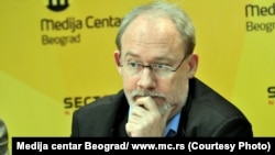 политикологот Душко Радосављевиќ