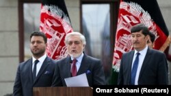 ارشیف، د عبدالله عبدالله په مشرۍ د 'ثبات او همپالنې' انتخاباتي ټيم