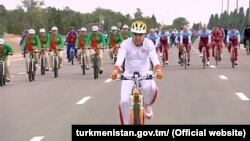 Президент Туркменистана (иллюстрация) 