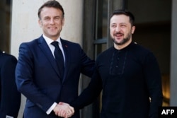 Прэзыдэнт Украіны Ўладзімір Зяленскі, прэзыдэнт Францыі Эманюэль Макрон. Парыж. 27 сакавіка 2025