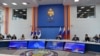 Ministar unutrašnjih poslova Srbije Aleksandar Vulin i ruski ministar za civilnu zaštitu, vanredne situacije i otklanjanje posledica elementarnih nepogoda Jevgenij Ziničev 