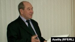 Роберт Мутин