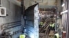 Momentul în care o ușă de 20 de tone, proiectată să reziste la o explozie nucleară, s-a închis în timpul testelor efectuate într-o stație de metrou de sub străzile din Praga.<br />
<br />
Ușa face parte din sistemul de protecție al metroului praghez (Ochranny System Metra sau OSM), o rețea de adăposturi întărite concepute pentru a proteja oamenii în timpul unui atac nuclear, chimic sau biologic.&nbsp;