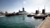 Російський ракетний корабель «Великий Устюг» відпливає з військово-морської бази РФ у Тартусі, Сирія, у східній частині Середземного моря, 26 вересня 2019 року