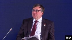Заменик-помошникот државениот секретар на САД за европски прашања Метју Палмер зборува во Охрид на конференција во рамки на Преспа форумот за дијалог.