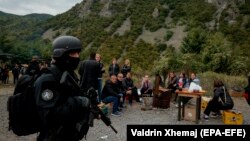 Косовски специјалци на граничниот премин Јариње со Србија